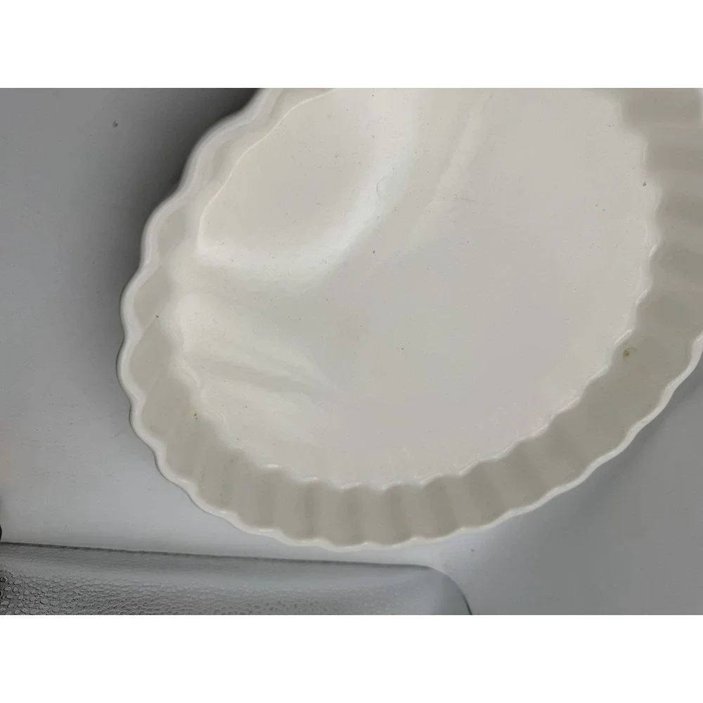 Vintage White Fluted Ceramic Quiche Tart Baking Dish Pie Pan Bakeware